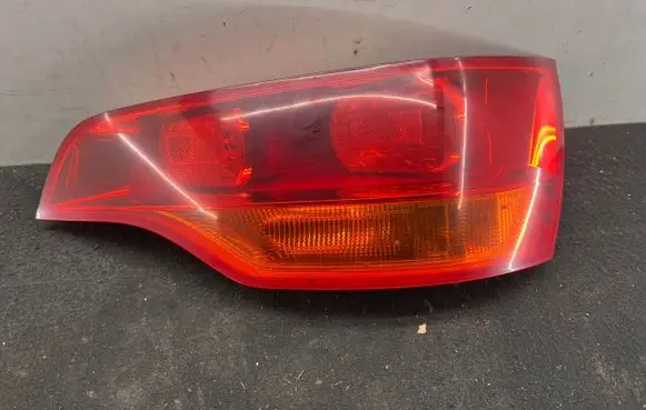 Audi Q7 4L Rear/tail lights 4L0945094