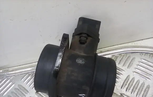 Volkswagen New Beetle Mass air flow meter 0280217121