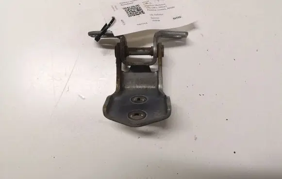 Mazda 6 Front door upper hinge