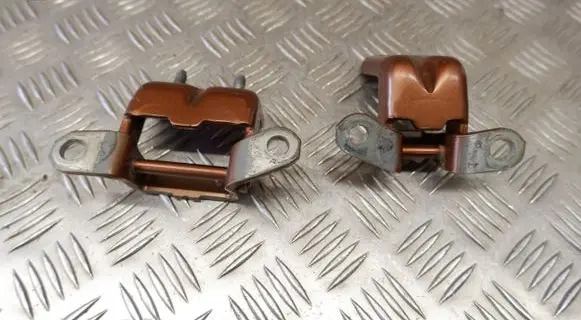 Nissan X-Trail T32 Rear door hinge set 