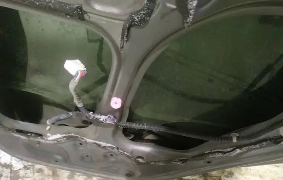 Honda Civic Rear door window glass AS2