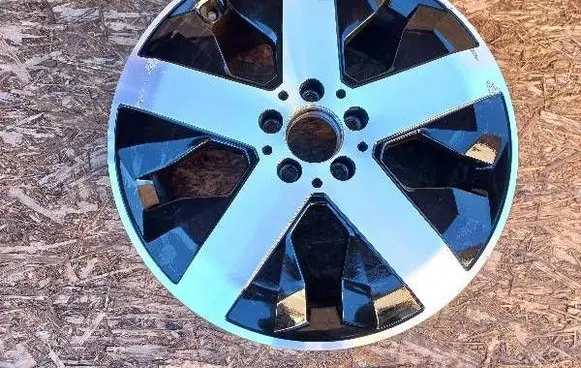 Mercedes-Benz B W247 R18 alloy rim A2474012800