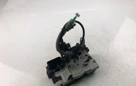 Volvo S90, V90 Coupe door lock (next to the handle) 31462456