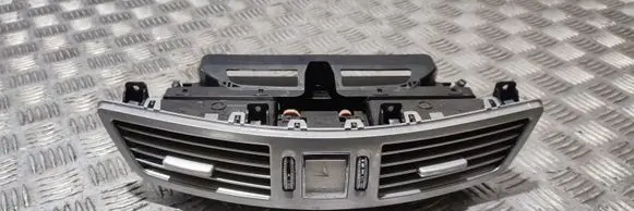 Mercedes-Benz S W221 Dash center air vent grill A2218300954