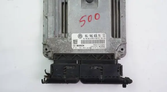 Volkswagen Tiguan Engine control unit/module 06J906026FK 0261S06066