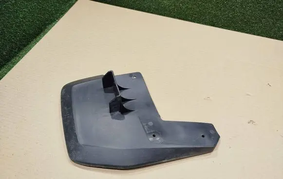 Volkswagen Crafter Front mudguard 7C0821810