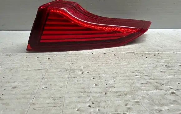 Volvo C70 Tailgate rear/tail lights