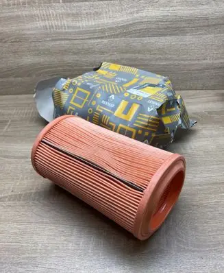 Renault Megane II Air filter 7701348175
