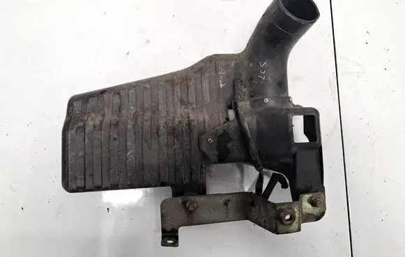 Mazda 626 Intake resonator 