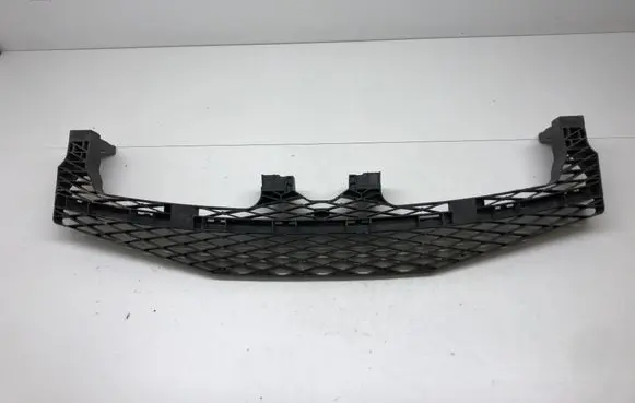 Volkswagen PASSAT CC Front bumper mounting bracket 3C8807889