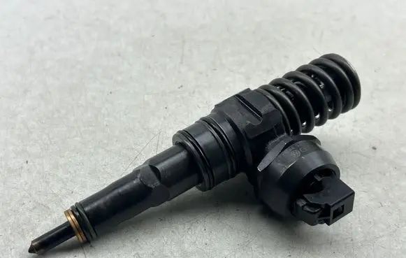 Fuel injector