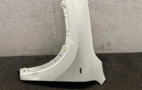 BMW X1 U11 Fender