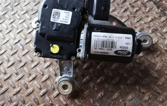 Ford Mondeo MK V Wiper motor DS7317504DE