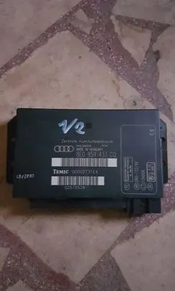 Audi A4 S4 B7 8E 8H Comfort/convenience module 8E0959433CQ