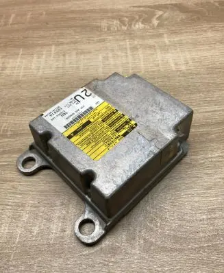 Toyota Avensis T250 Airbag control unit/module 8917005190 21599104