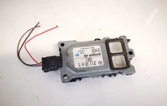 Mercedes-Benz S W221 Coolant fan relay 2118300472 93-00520
