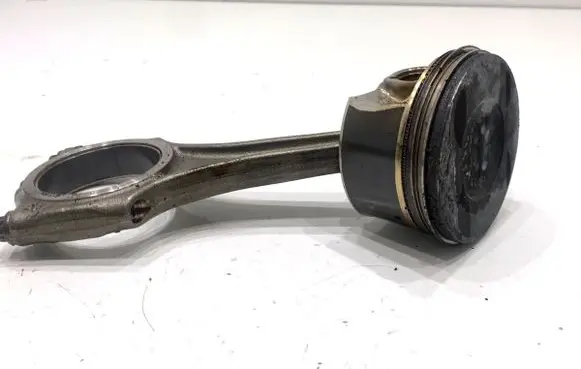 Audi A6 Allroad C8 Piston with connecting rod R6MK