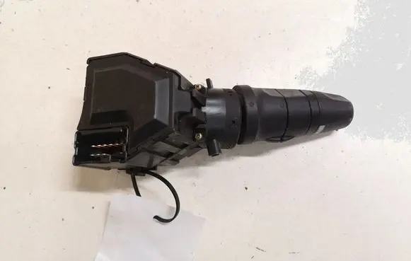 Nissan Primera Wiper control stalk 25260AV615 3522