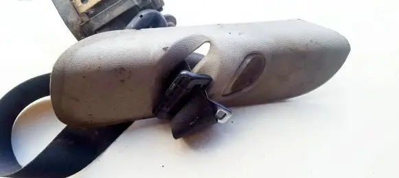 Ford Focus Front seatbelt 98ABA61294DB E1040238