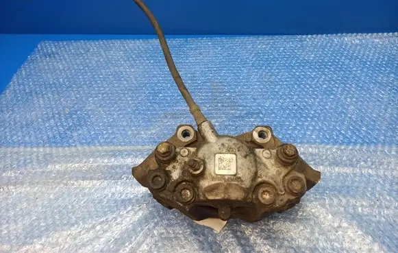 Mercedes-Benz E C207 W207 Front brake caliper 322X32