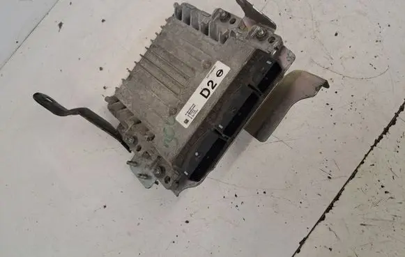Nissan Qashqai Engine control unit/module 237104EA0C
