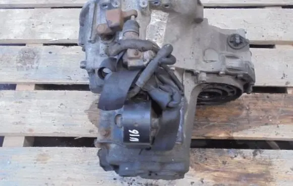 Nissan Almera Tino Manual 4 speed gearbox 4M469VB