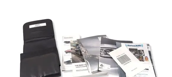 BMW 7 G11 G12 Owners service history hand book 