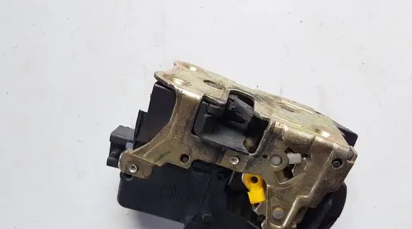 Front door lock