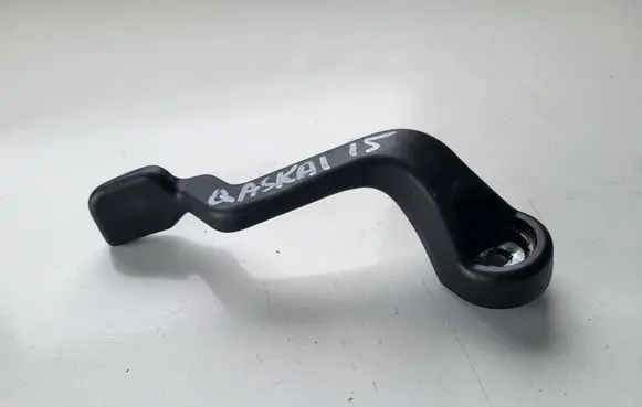 Nissan Qashqai Steering wheel adjustment handle/lever 