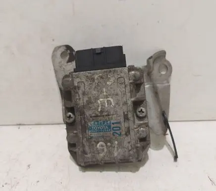 Toyota Carina T190 Ignition amplifier control unit 8962112050