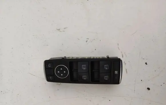 Mercedes-Benz C W204 Electric window control switch A2049055302 10021550