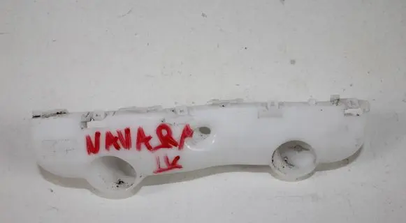 Nissan Navara Front bumper mounting bracket T0566T0
