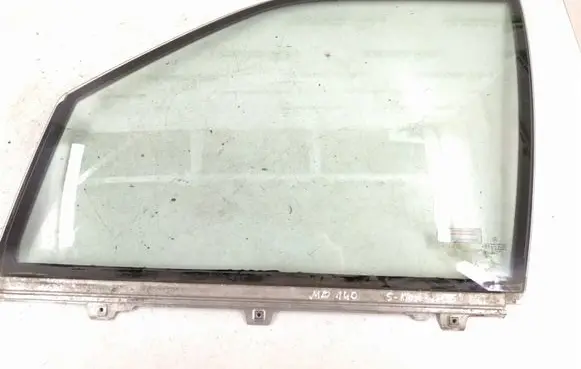 Mercedes-Benz S W140 Front door window glass four-door