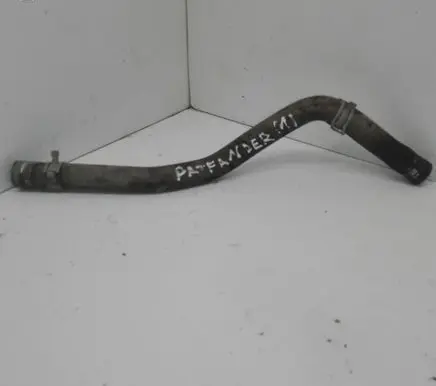 Nissan Pathfinder R51 Fuel line pipe