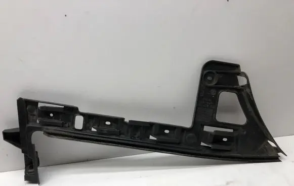 Volkswagen PASSAT B6 Front bumper mounting bracket 3C9807393