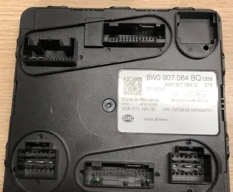 Audi A4 S4 B9 Comfort/convenience module 8W0907064BQ AD018328 5DK01119132