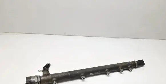 Mercedes-Benz E W211 Fuel main line pipe 0445214038 A6110700395 A6110780449