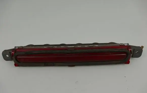Nissan Almera Third/center stoplight