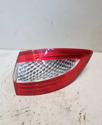 Ford Mondeo MK IV Rear/tail lights 7S7113404B