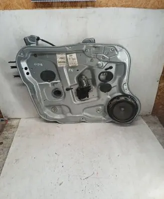 Hyundai Santa Fe Front door window regulator with motor 9007900 0337D13 CRA039082