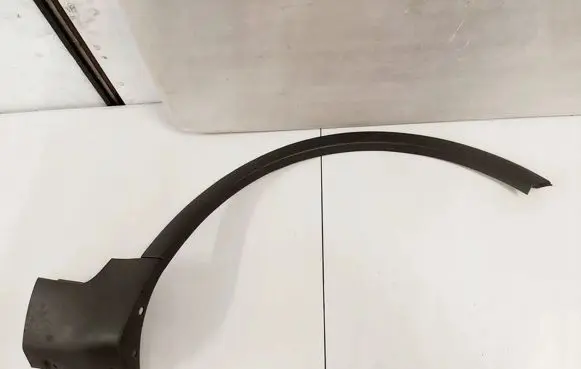 Ford Kuga I Front arch trim 8V41-S16D238-A
