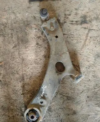 KIA Sportage Front lower control arm/wishbone