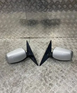 Front door electric wing mirror