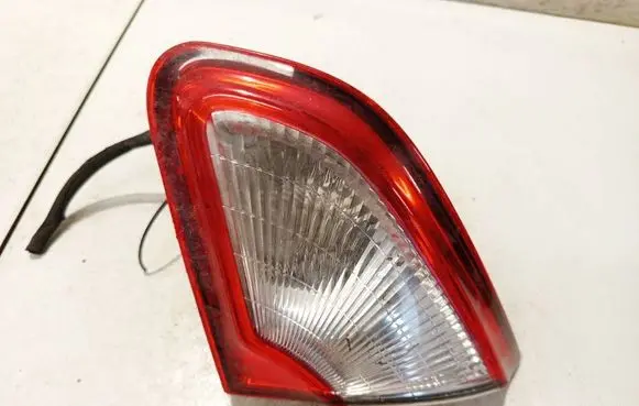 Nissan Qashqai Tailgate rear/tail lights 89503209 b26550br01a