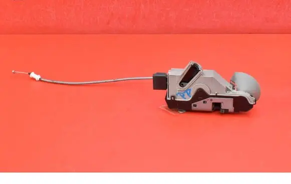 Citroen DS4 Front door lock 9685351680