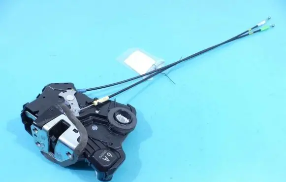 Toyota Sienna XL30 III Front door lock IMPRK1257084