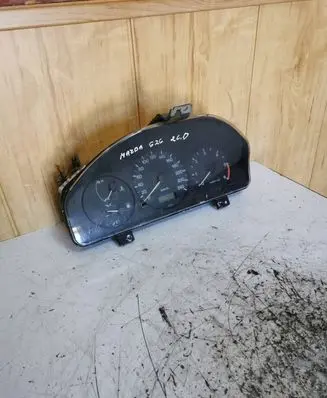 Mazda 626 Speedometer (instrument cluster) GE6SA