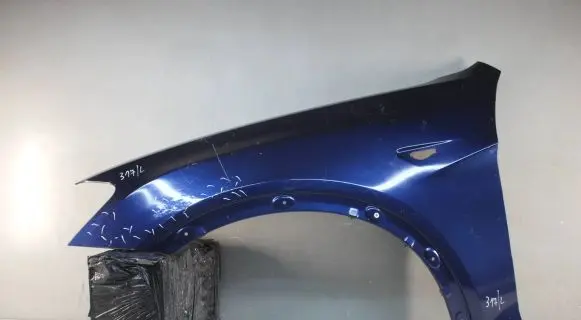 BMW X4 F26 Fender mounting bracket