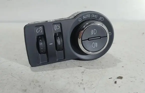Opel Insignia A Light switch 13268694