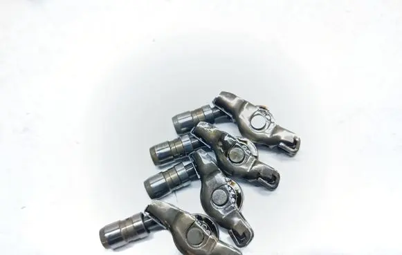 Audi Q7 4M Valve rocker arm 